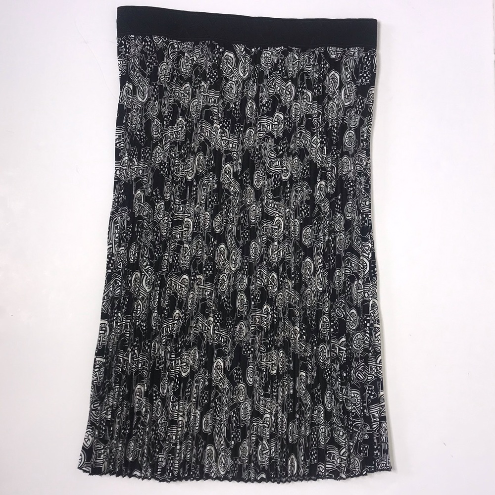 LuLaRoe Black / White Pleated Motorcycle Skirt XL